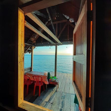 Nyanse Homestay - Raja Ampat Besir Екстериор снимка