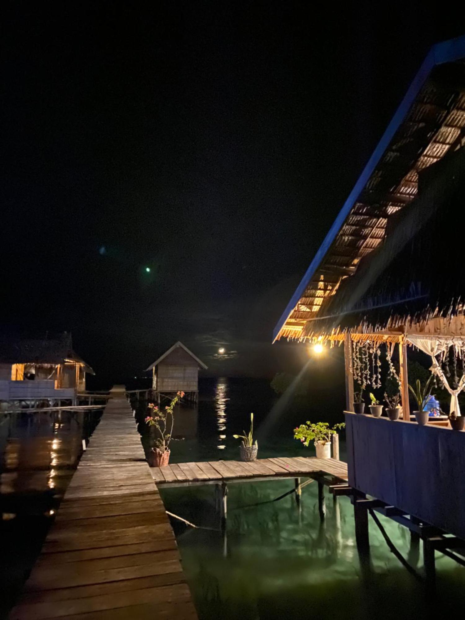 Nyanse Homestay - Raja Ampat Besir Екстериор снимка