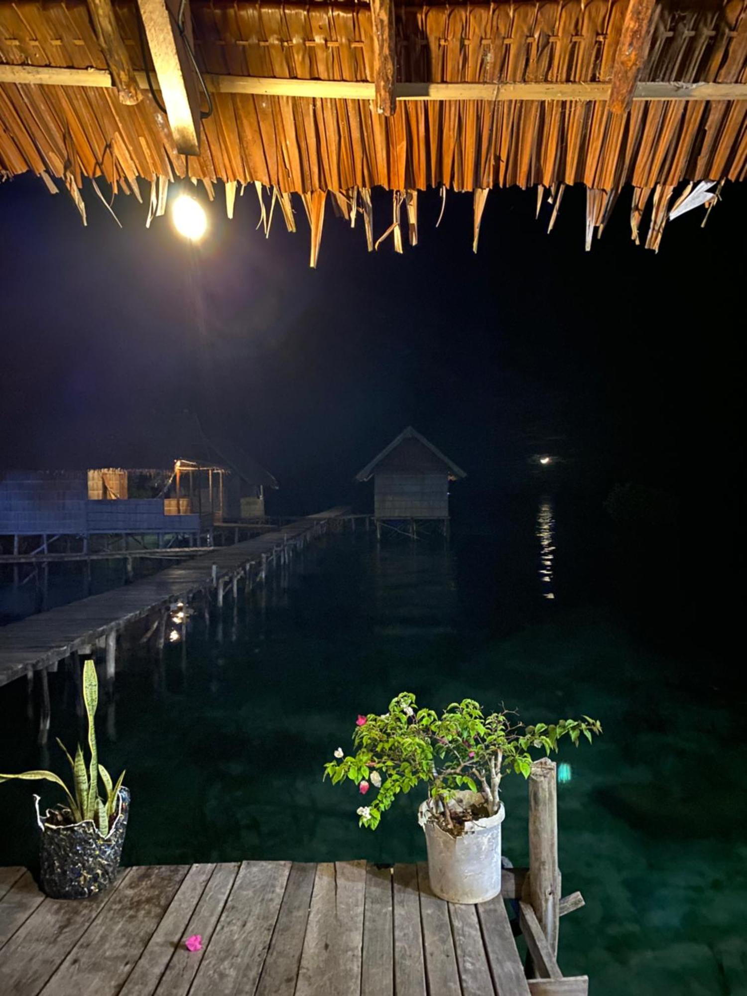 Nyanse Homestay - Raja Ampat Besir Екстериор снимка